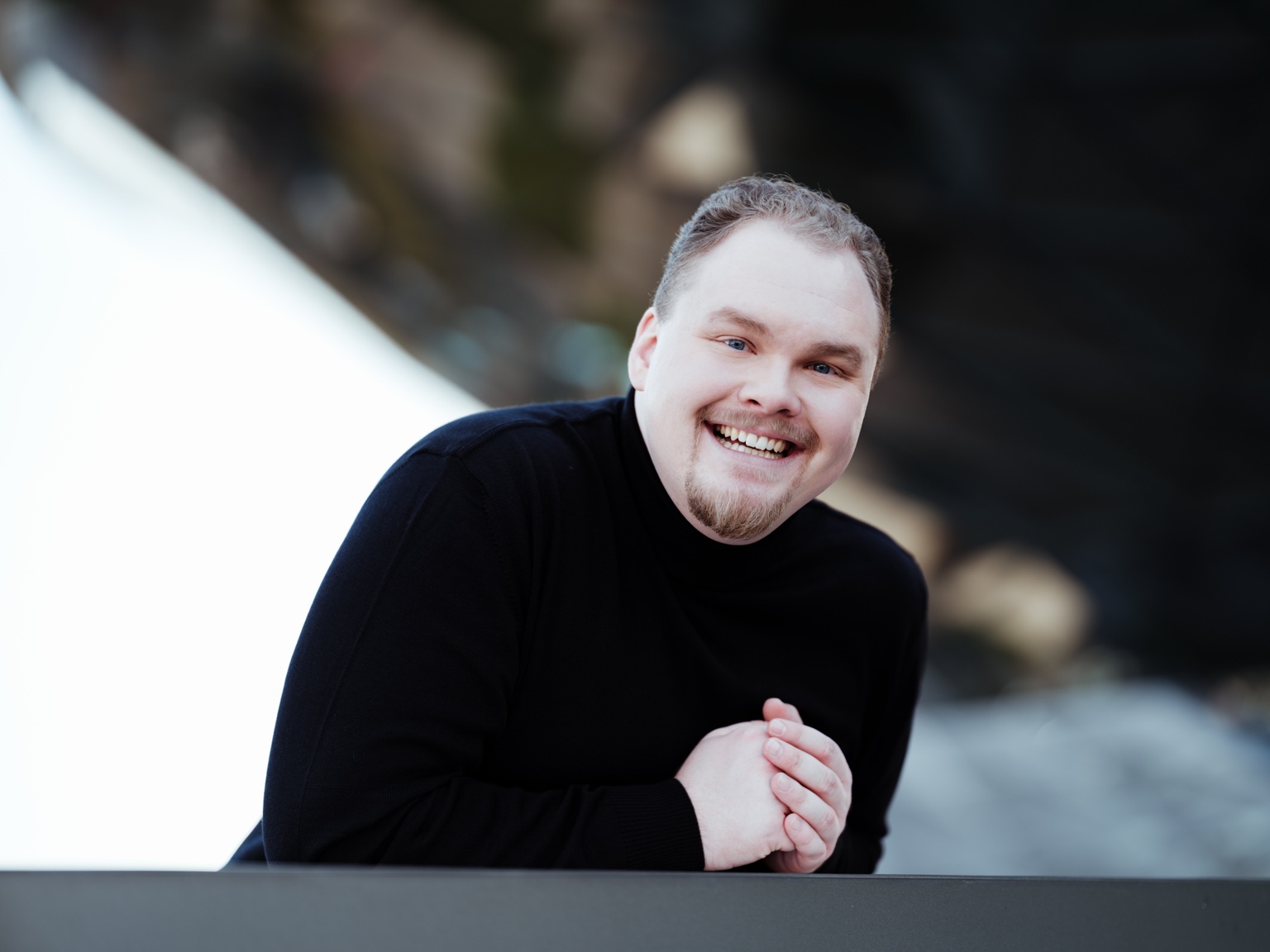 Alexander Grassauer, lachendes Porträt